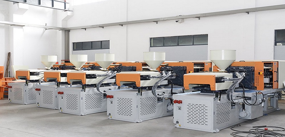 If a hard object accidentally falls into the injection machine while it is in use, will it damage the machine?