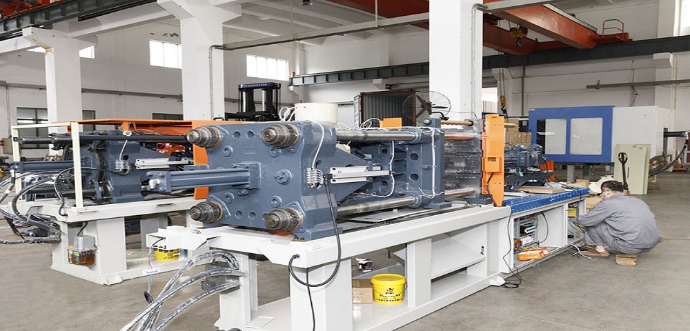 Does the injection machine need to be readjusted after changing new materials?
